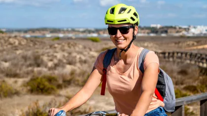 Ciclismo de Estrada no Algarve: Passeios Litorais e Rotas Cénicas